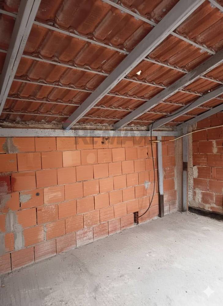 locale di sgombero in vendita a Ragusa