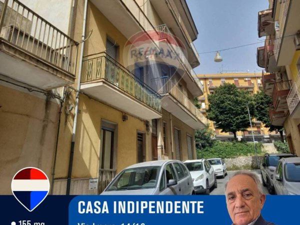 casa indipendente in vendita a Ragusa in zona Ibla