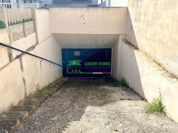 casa indipendente in vendita a Ragusa in zona Marina