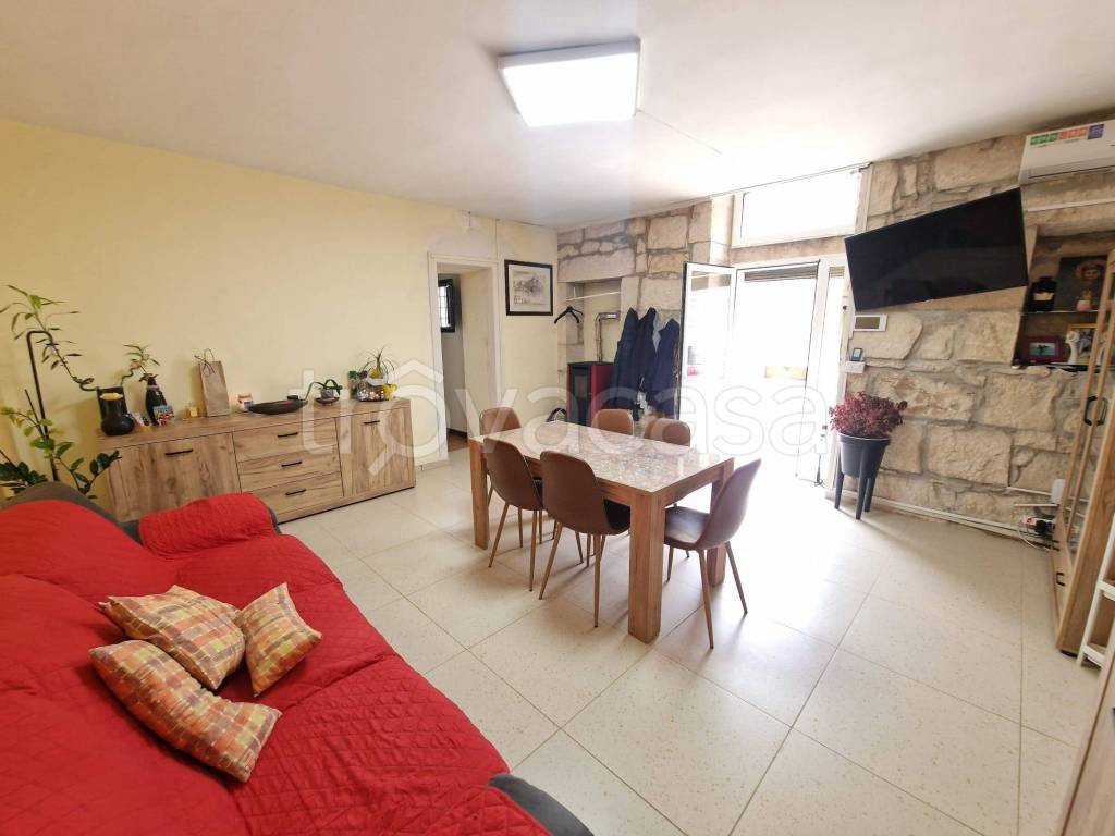casa indipendente in vendita a Ragusa