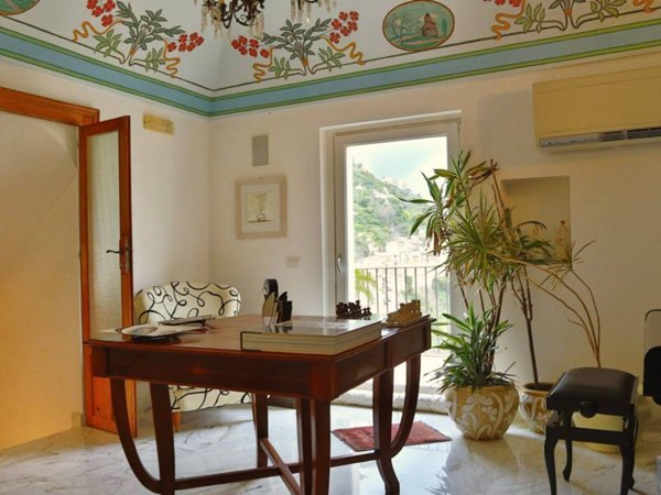 appartamento in vendita a Ragusa in zona Ibla