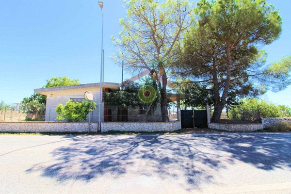 casa indipendente in vendita a Ragusa