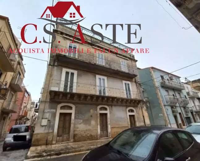 casa indipendente in vendita a Ragusa in zona Ragusa Centro
