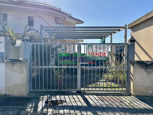 casa semindipendente in vendita a Ragusa in zona Marina