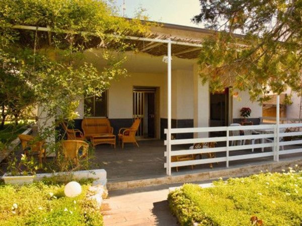 casa indipendente in vendita a Ragusa in zona Marina