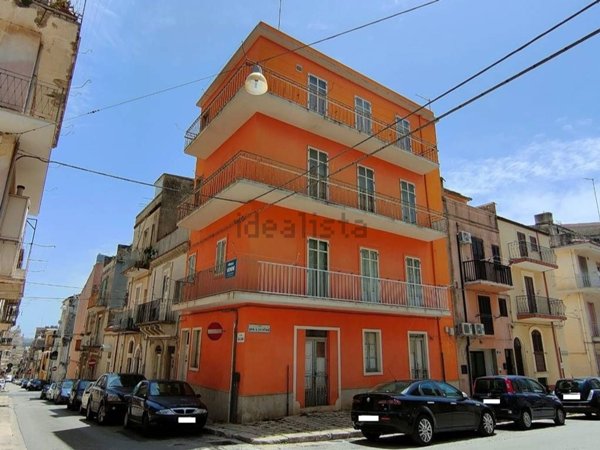 casa semindipendente in vendita a Ragusa