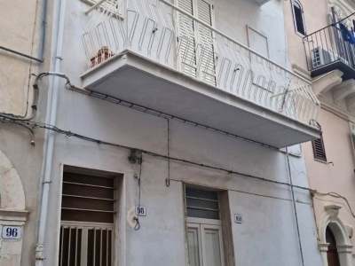 casa indipendente in vendita a Ragusa in zona Ragusa Centro