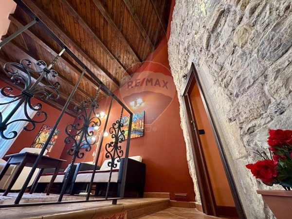 casa indipendente in vendita a Ragusa in zona Ibla