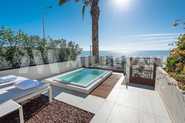 casa indipendente in vendita a Ragusa in zona Marina