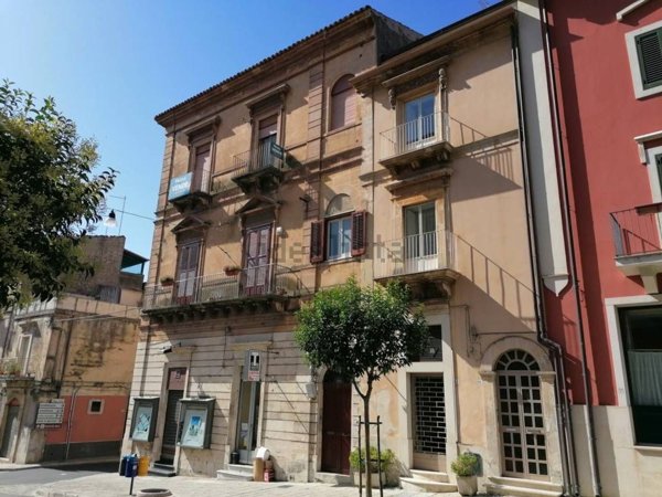 appartamento in vendita a Ragusa in zona Ragusa Centro