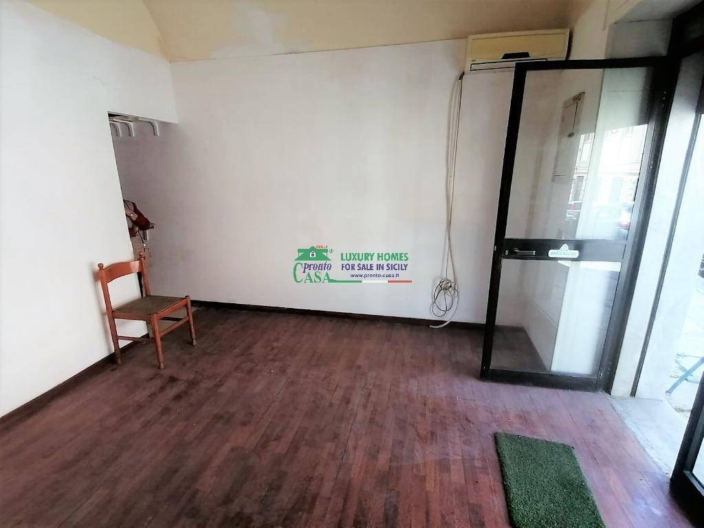 negozio in vendita a Ragusa in zona Ibla