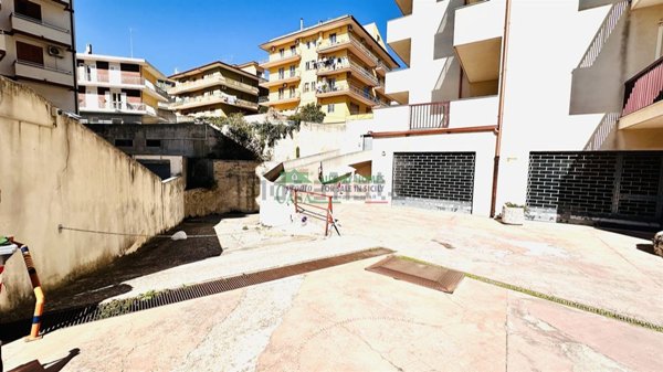 locale di sgombero in vendita a Ragusa