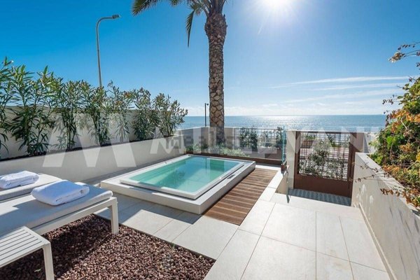 casa indipendente in vendita a Ragusa in zona Marina