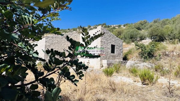 casa indipendente in vendita a Ragusa in zona Pizzillo