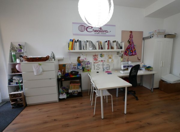 locale commerciale in vendita a Ragusa