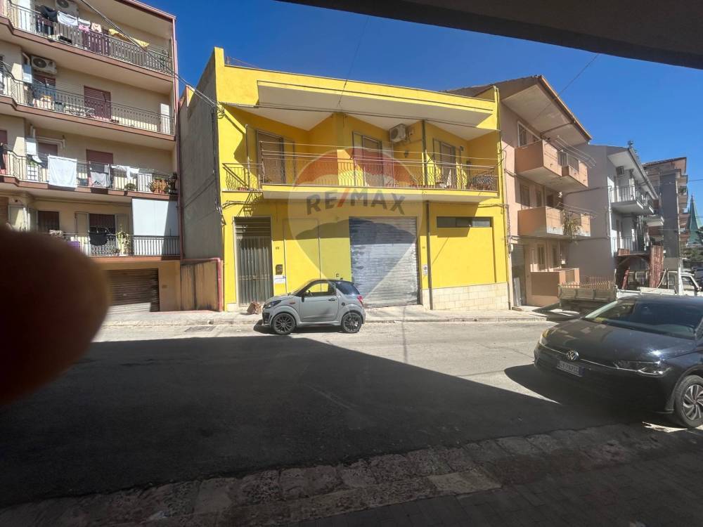 casa indipendente in vendita a Ragusa