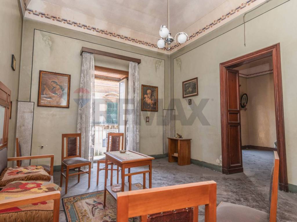 casa indipendente in vendita a Ragusa in zona Ragusa Centro