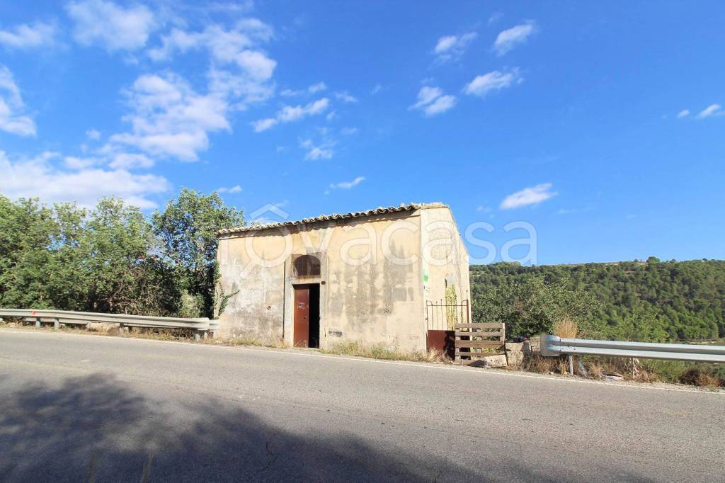 casa indipendente in vendita a Ragusa in zona San Giacomo / Bellocozzo