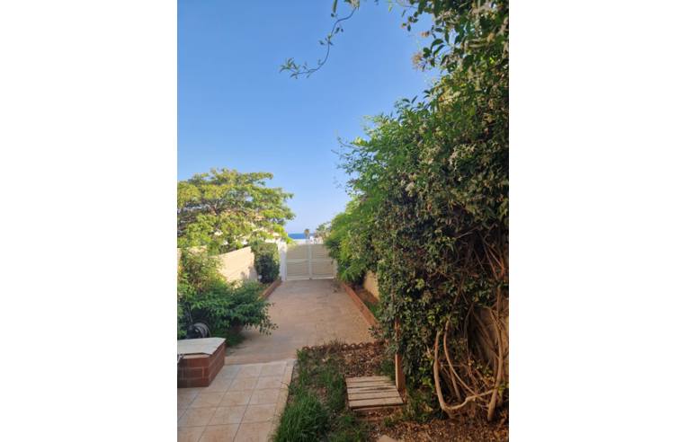 casa indipendente in vendita a Ragusa in zona Marina