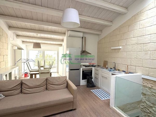 casa indipendente in vendita a Ragusa in zona Ragusa Centro