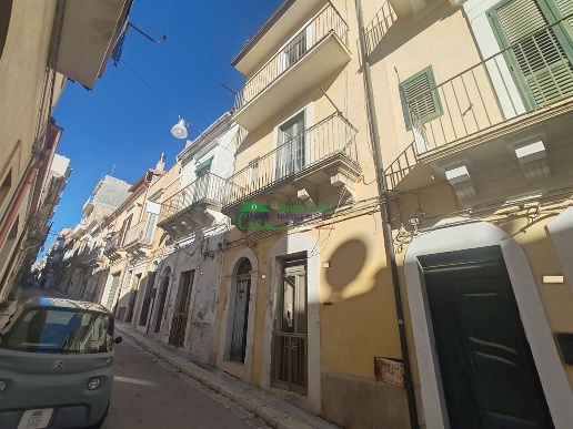 casa indipendente in vendita a Ragusa in zona Ragusa Centro