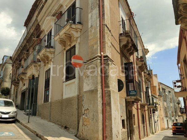 appartamento in vendita a Ragusa in zona Ragusa Centro