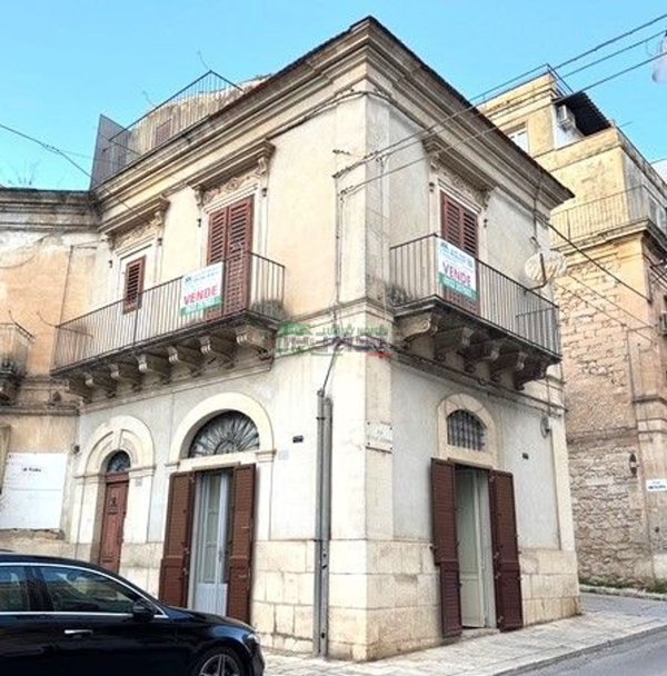 casa indipendente in vendita a Ragusa