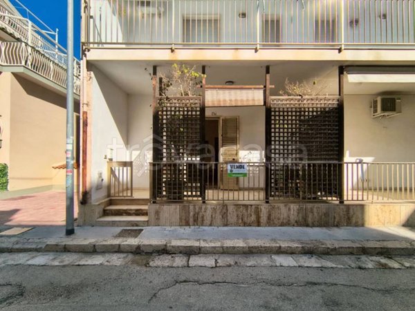 appartamento in vendita a Ragusa in zona Marina