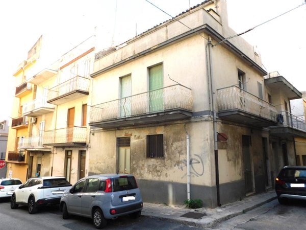 casa indipendente in vendita a Ragusa in zona Ibla