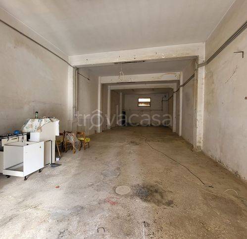 negozio in vendita a Ragusa in zona Ragusa Centro