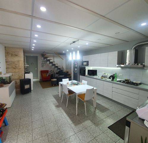 casa indipendente in vendita a Ragusa in zona Ibla