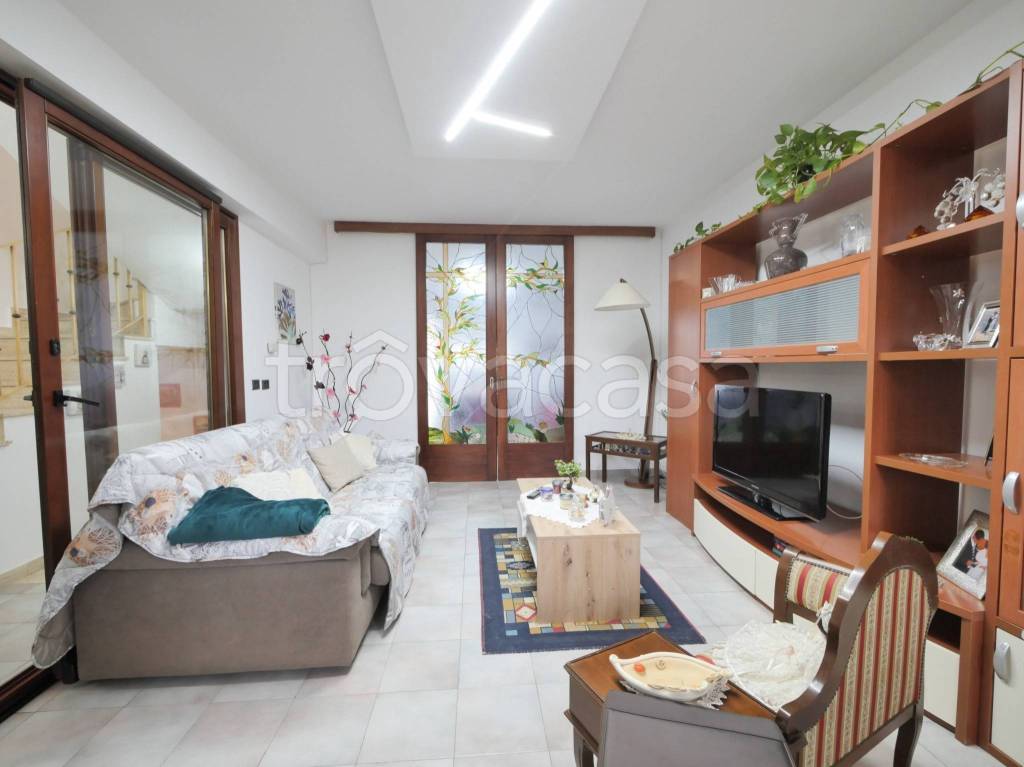 casa indipendente in vendita a Ragusa