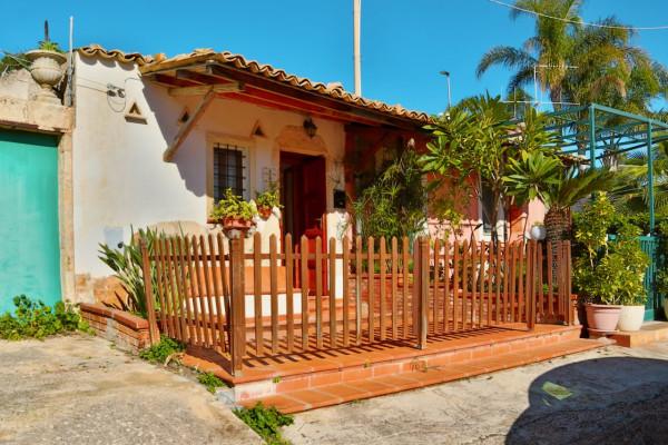 casa indipendente in vendita a Ragusa in zona Marina