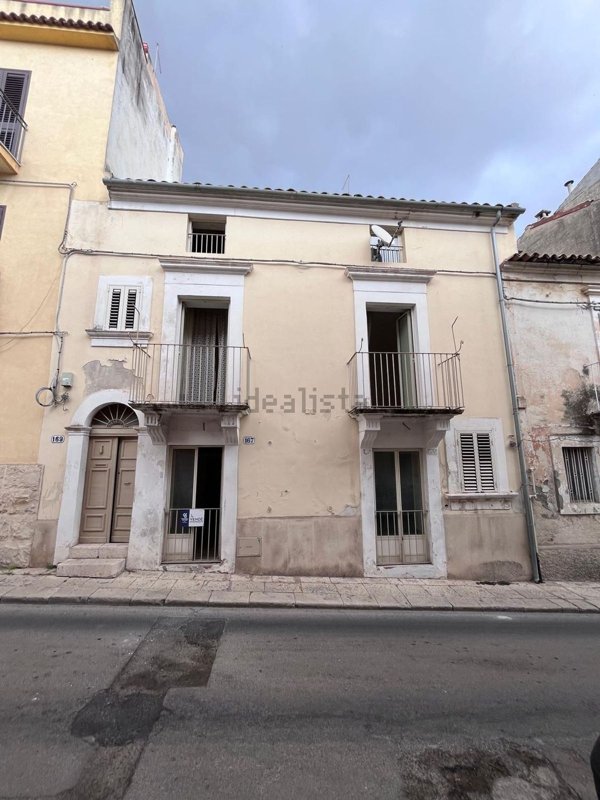 casa indipendente in vendita a Ragusa in zona Ragusa Centro