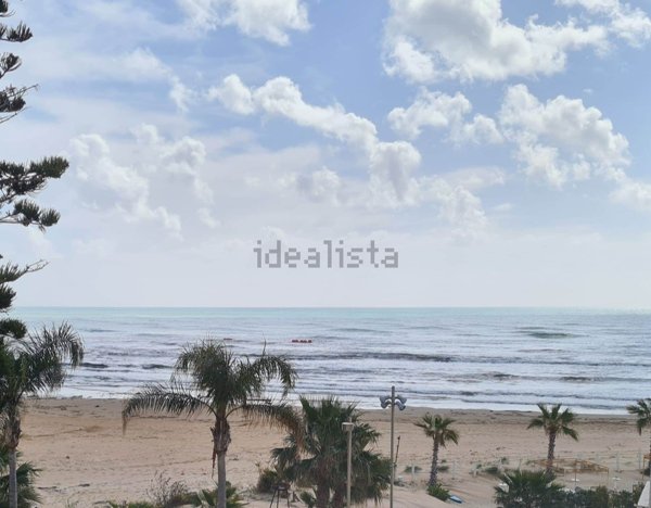 casa indipendente in vendita a Ragusa in zona Marina