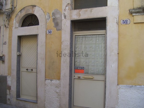 casa indipendente in vendita a Ragusa