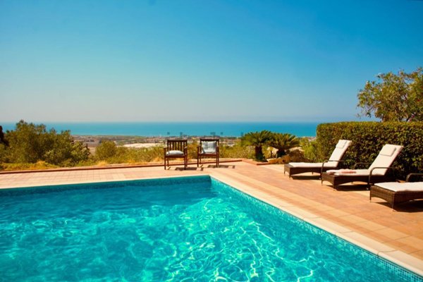 casa indipendente in vendita a Ragusa in zona Marina