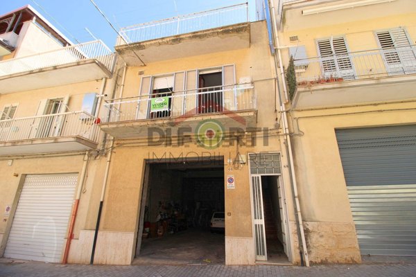 casa indipendente in vendita a Ragusa