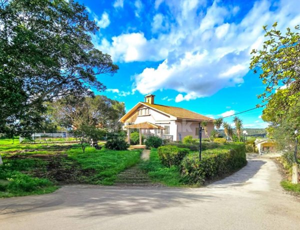 casa indipendente in vendita a Ragusa in zona Marina