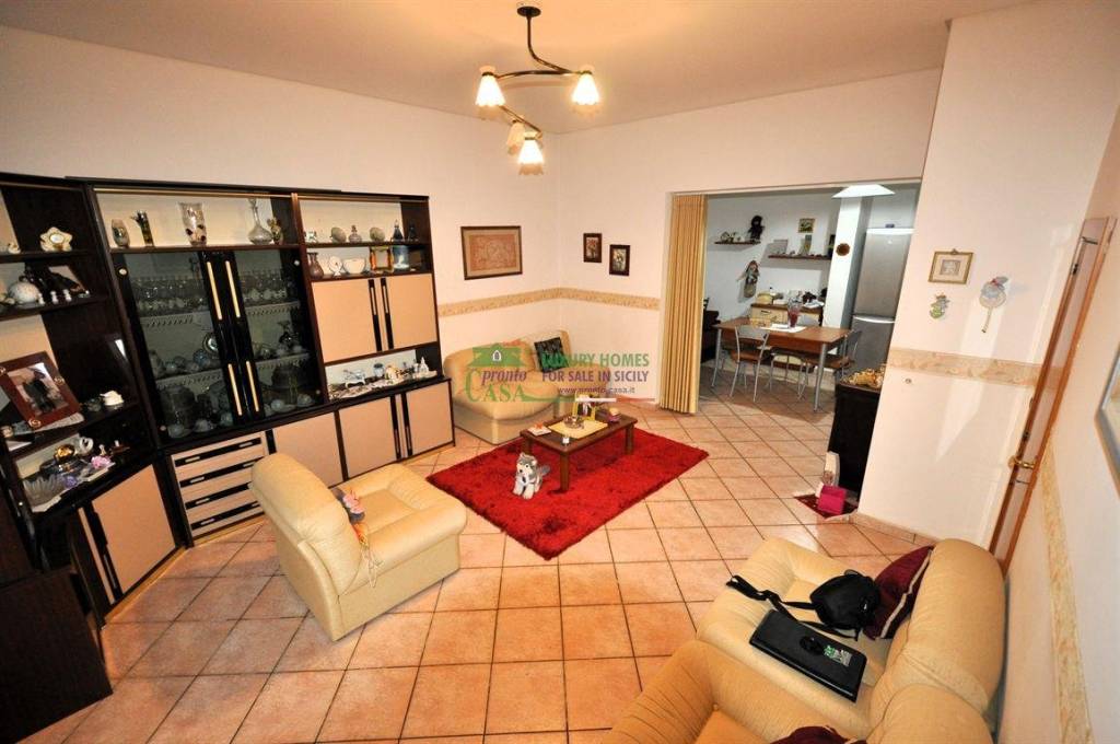 casa indipendente in vendita a Ragusa in zona Ragusa Centro