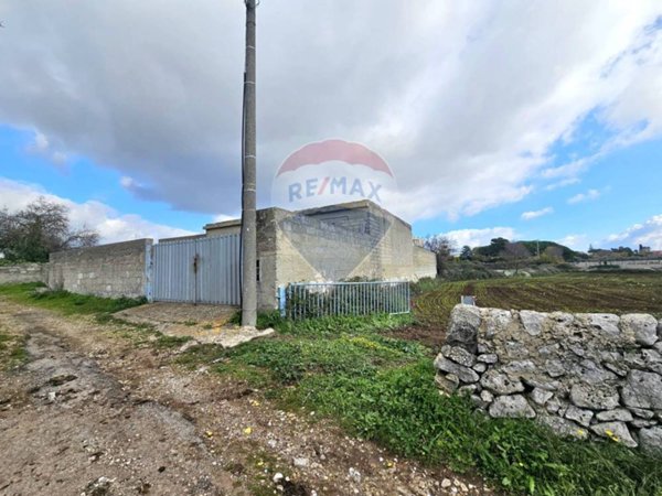 casa indipendente in vendita a Ragusa