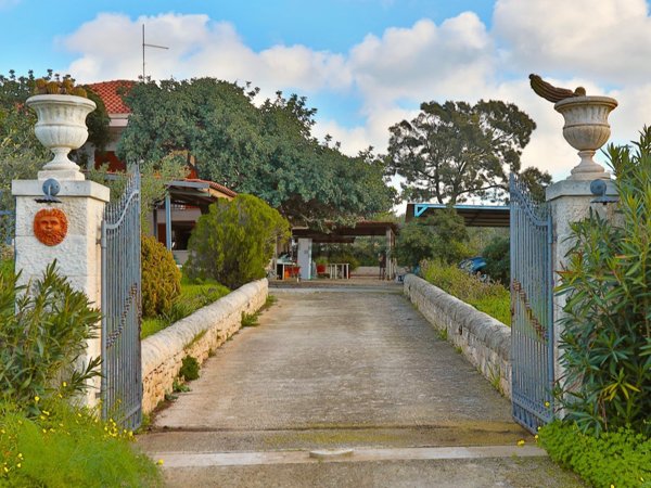 casa indipendente in vendita a Ragusa in zona Marina