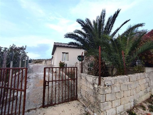 casa indipendente in vendita a Ragusa in zona San Giacomo / Bellocozzo