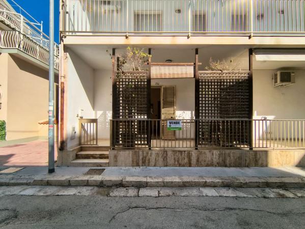 appartamento in vendita a Ragusa in zona Marina