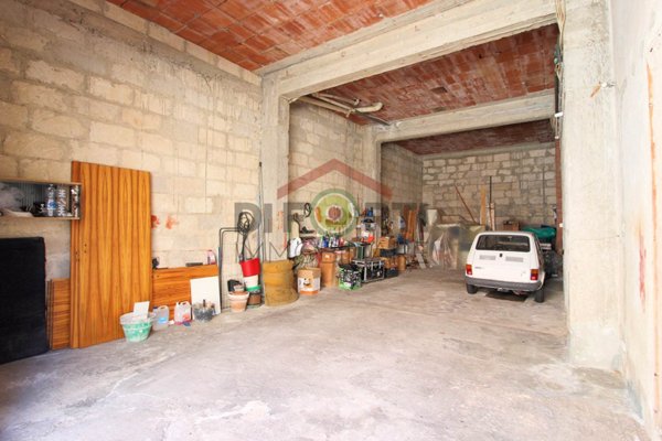 casa indipendente in vendita a Ragusa