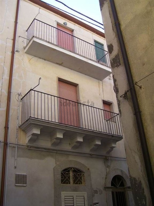casa indipendente in vendita a Ragusa in zona Ragusa Centro