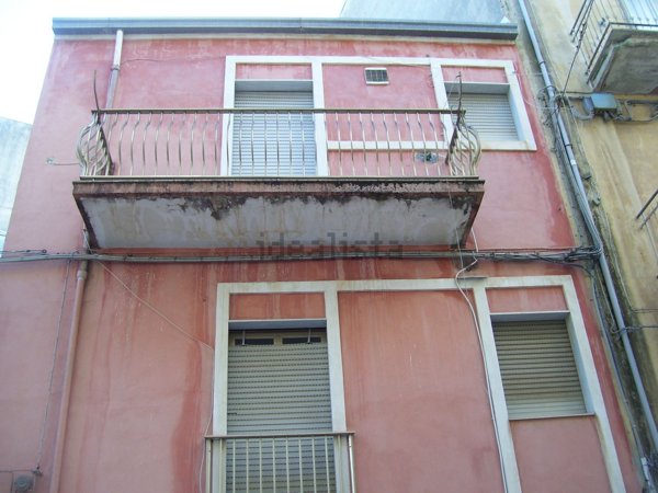 casa indipendente in vendita a Ragusa