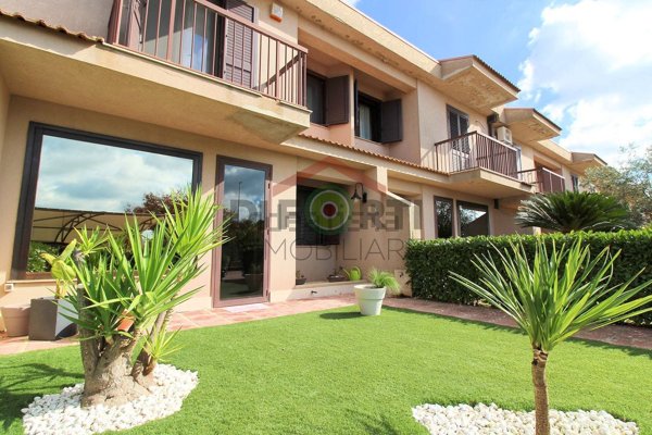 casa indipendente in vendita a Ragusa