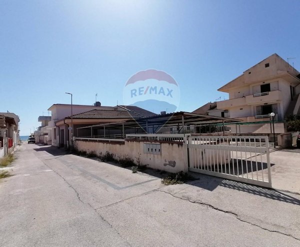 appartamento in vendita a Ragusa in zona Punta Braccetto