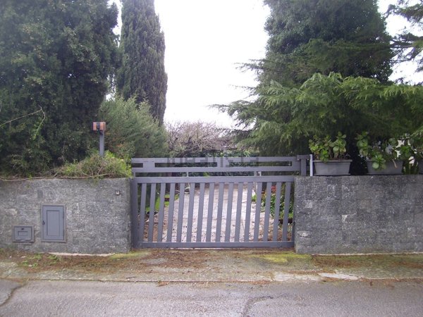 casa indipendente in vendita a Ragusa